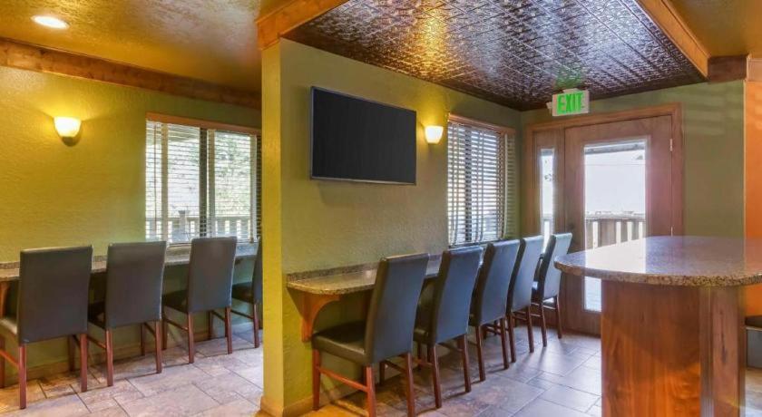 Best Western Rivers Edge Red River Exterior photo