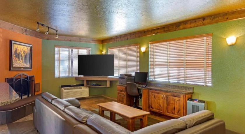 Best Western Rivers Edge Red River Exterior photo