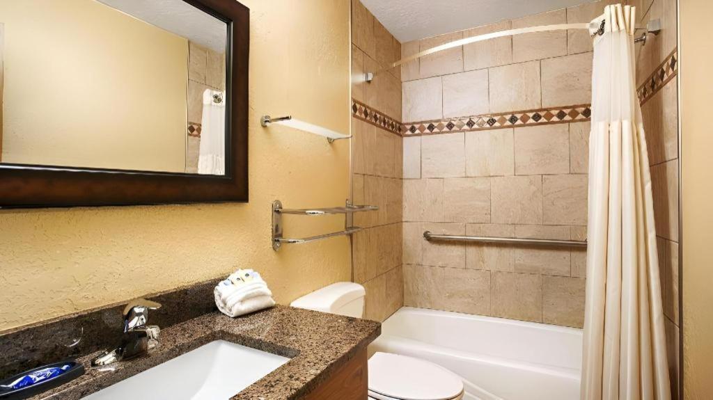 Best Western Rivers Edge Red River Exterior photo