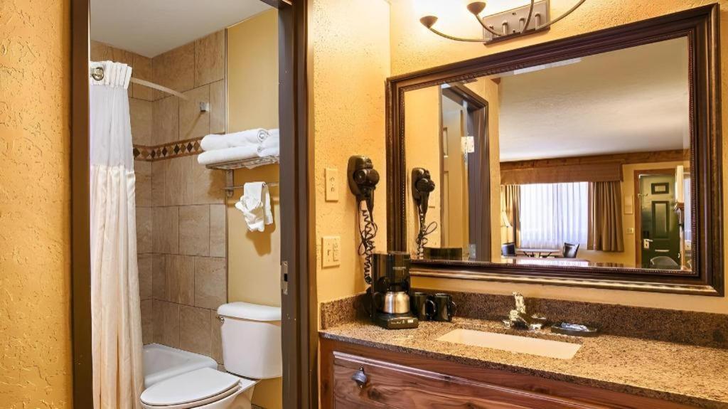 Best Western Rivers Edge Red River Exterior photo