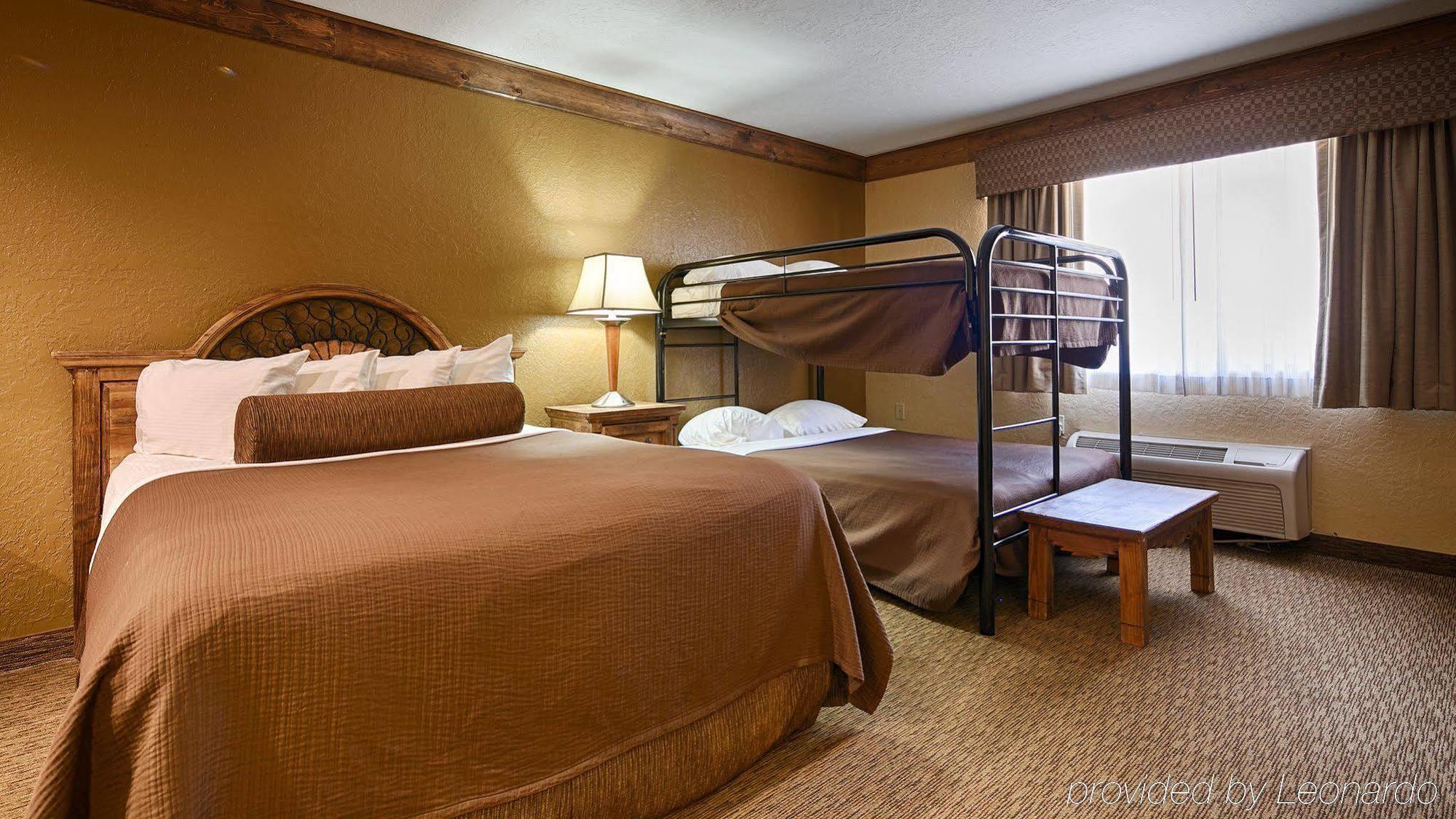 Best Western River'S Edge Red River Exterior photo